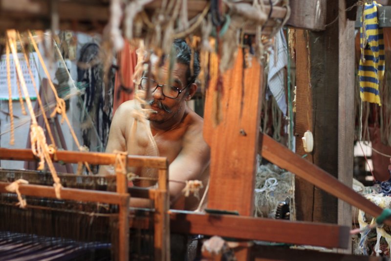 India 2010 - Kerala - Kannur - Lokanath Weavers